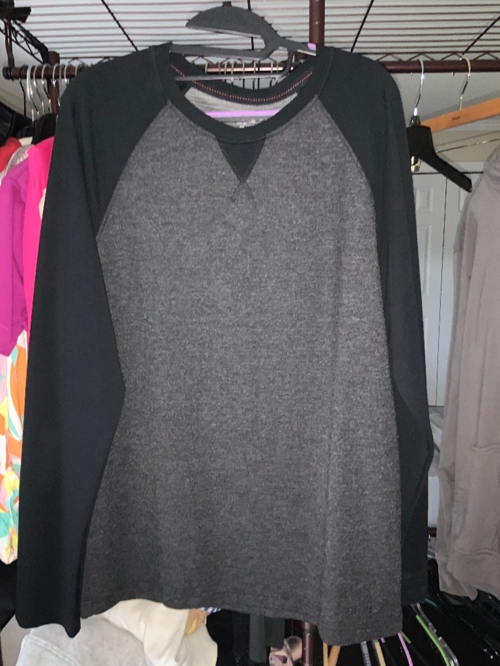 Mens medium long sleeve grey and black raglan tee shirt